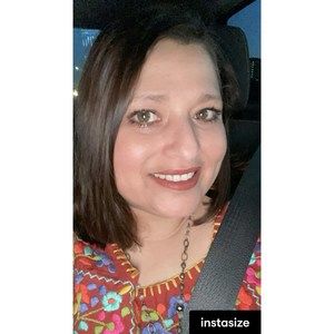 Meet your Posher, Cynthia